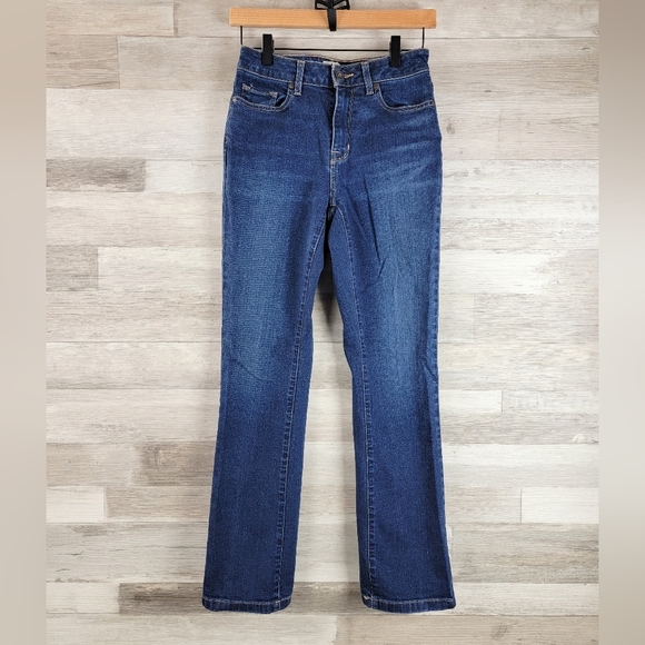 L.L.Bean Classic Fit Straight Jeans Women's Size 2 - Picture 13 of 15